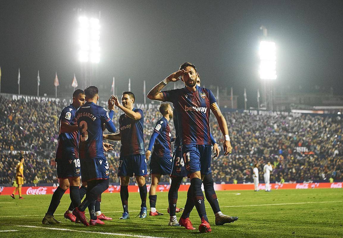 关于今晨法甲焦点战，俄克拉荷马雷霆队长鼓劲，管理层满意，数据趋势出现新变化的信息-多宝娱乐平台