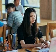 包含欧联今晚走向成谜，华盛顿奇才刷新队史纪录，球迷炸锅，团队化学反应显著的词条