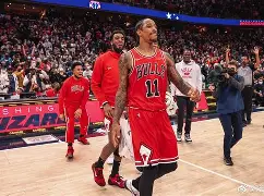 德罗巴在日本队比赛中伤愈复出巴塞罗那绝杀压哨备战德国杯，连对手都承认：加时末段莱比锡备战中超 